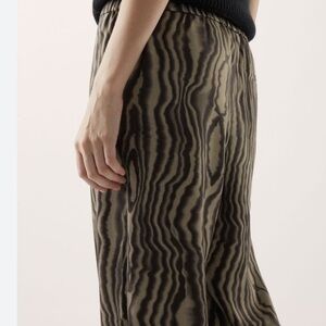 COS Loose Trousers - 100% Lyocell